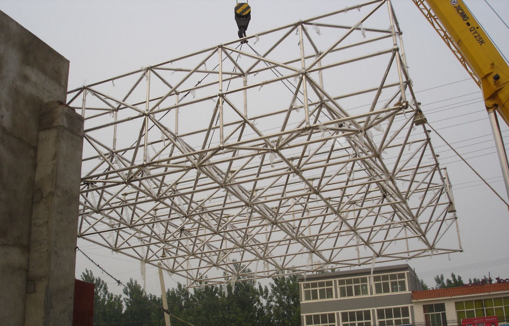 沈阳不锈钢门头网架安装